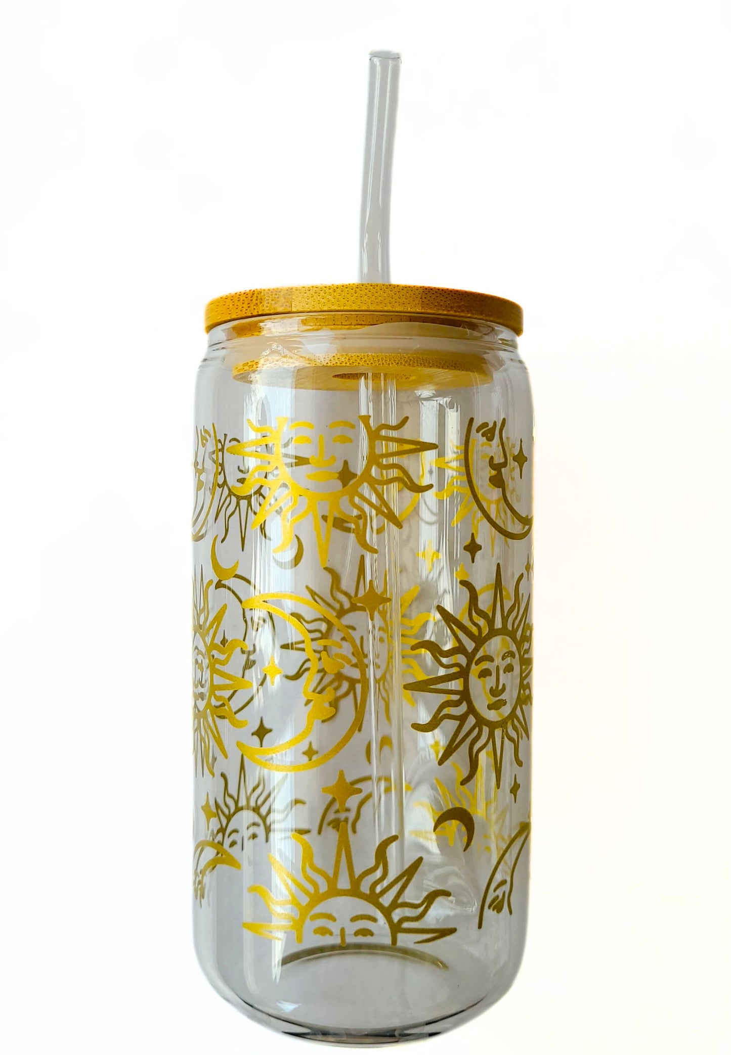 Vaso de vidrio con tapa de madera y bombilla